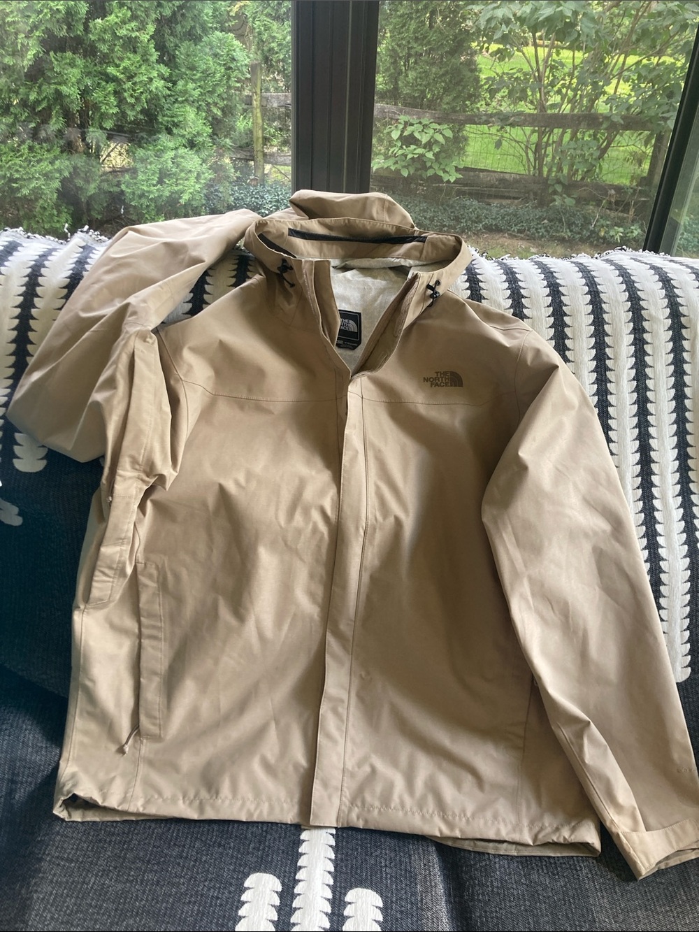 The North Face DryVent Hooded Rain Packable Jacket Beige Waterproof Hiking XXL